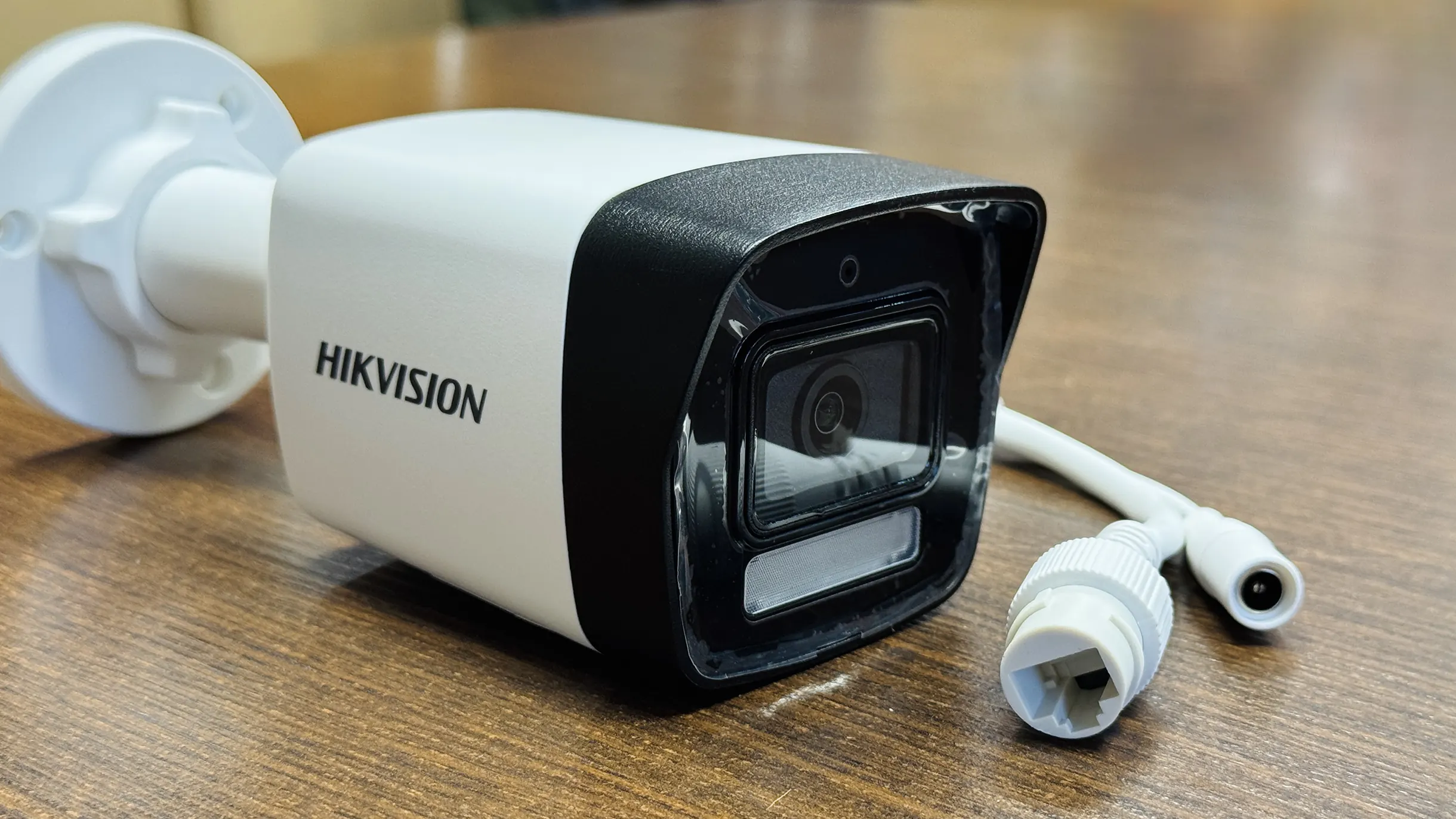 دوربین بالت DS-2CD1043G2-LIU هایک ویژن IP